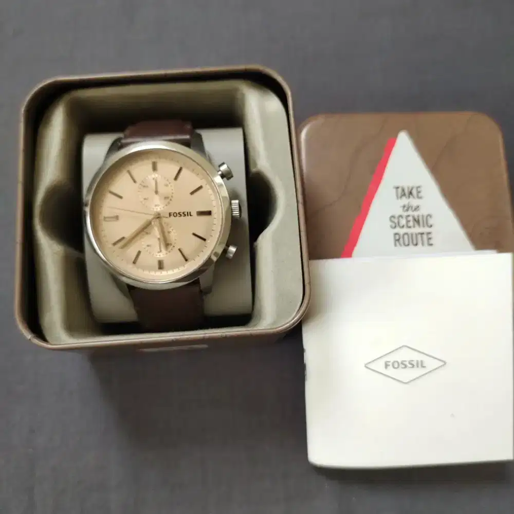 JAM TANGAN FOSSIL 100% Original tipe fS5156, di jual cepat