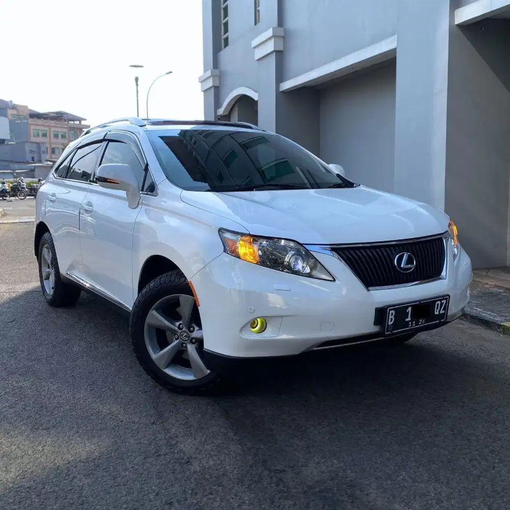 Lexus RX270 CBU HONGKONG Version Sunroof NIK 2011 White On Black