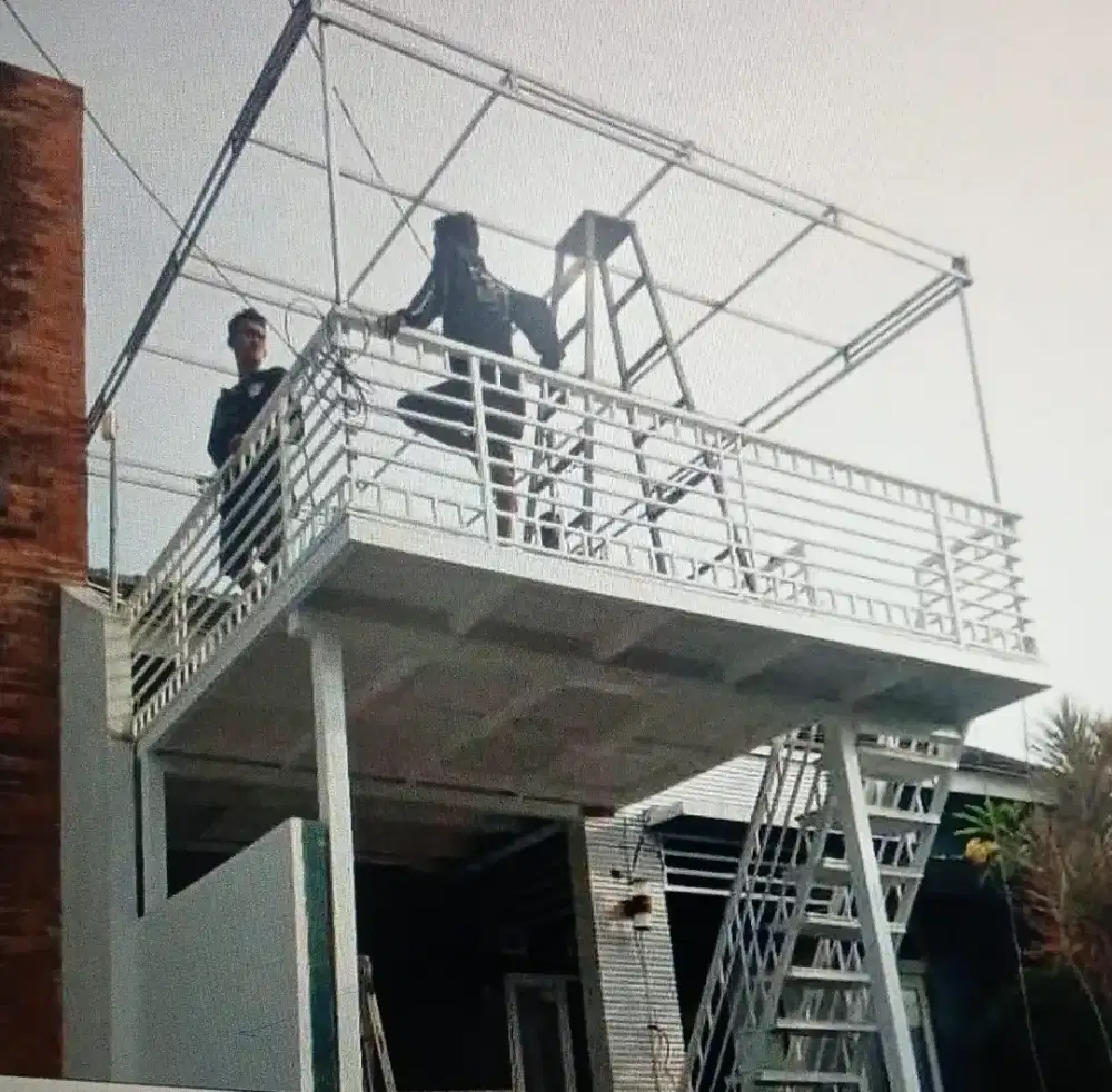 canopy balkon rooftob bisa untuk bersantai maupun berkebun