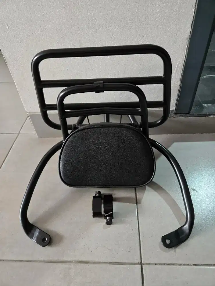 Rear Carrier Rack Vespa Black