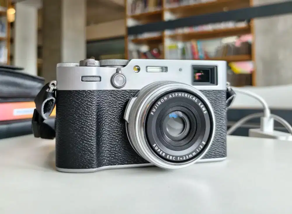 Kamera Fujifilm X100VI 2025 Very Mint/Like New