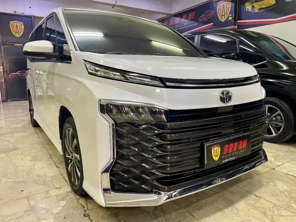 TDP10JT TOYOTA VOXY TSS 2023 GOOD CONDITION