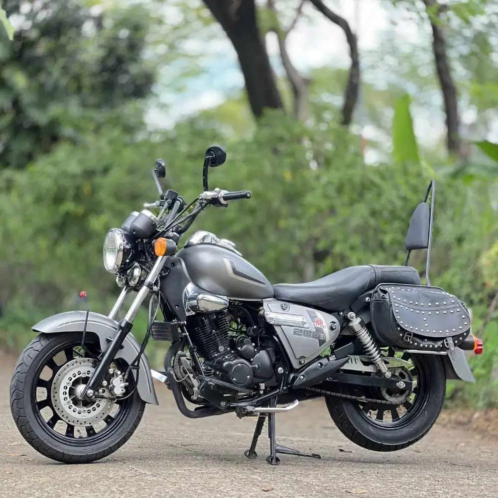 BENELLI MOTOBI 200 EFI GREY 2021 KM RENDAH PAJAK PANJANG LIKE NEW
