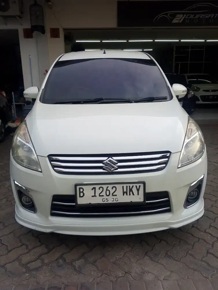 ERTIGA GX ELEGANT  AT 2015  PUTIH