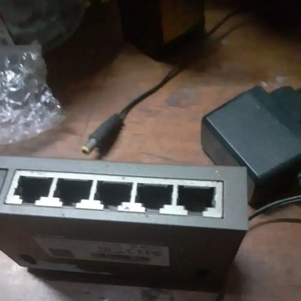 Switch hub tenda teg1005d