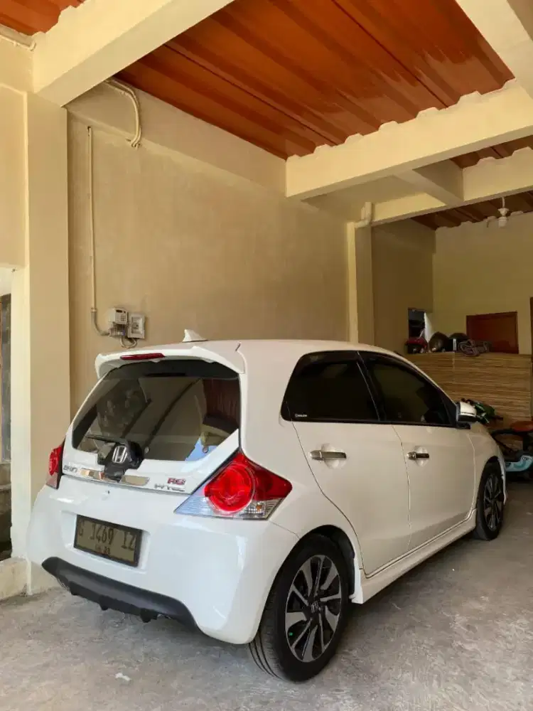 Dijual BRIO 1.2 M/T putih