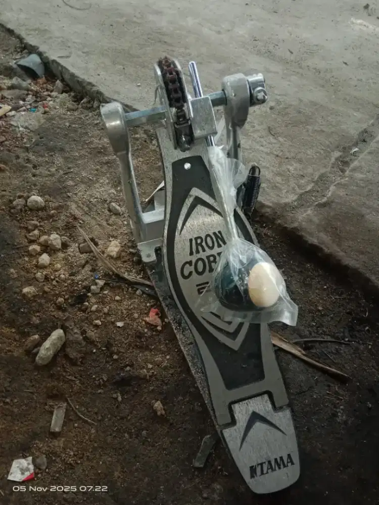 Pedal tama iron cobra 200