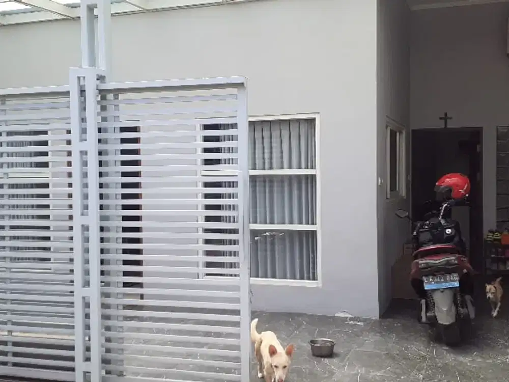 Rumah Modern di Manukan Tandes Surabaya Barat