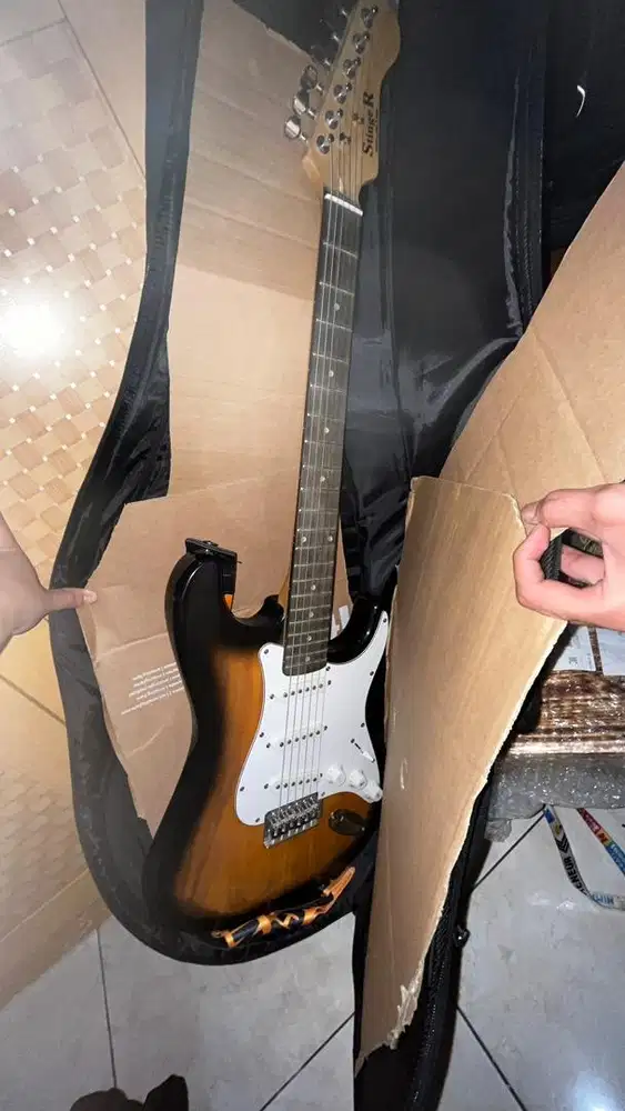 Gitar Stinger Free Amplifier Yamaha LIKE NEW!!