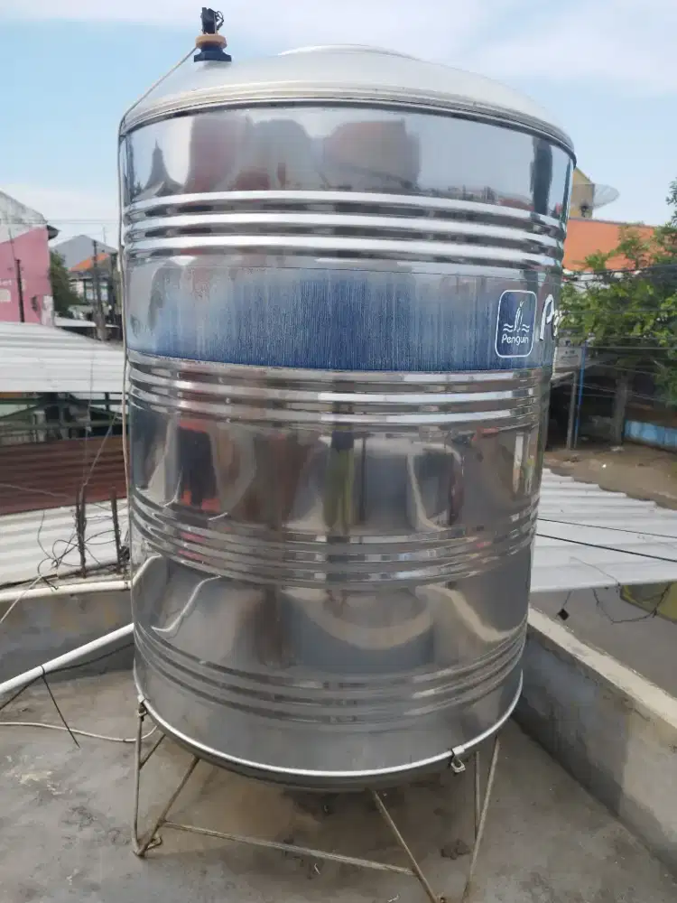Jual Toren 1000 Liter Stainless Merek Penguin
Ada Dudukan