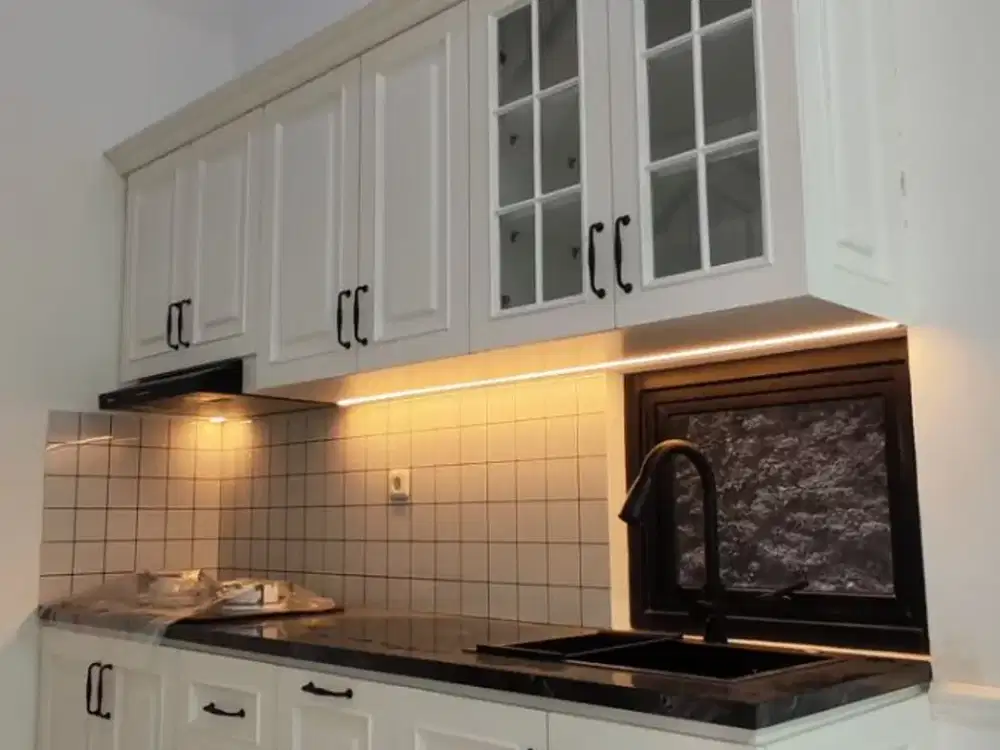 Rumah Baru 2 Lantai Tengah Kota SHM di Sayap BKR Buah Batu