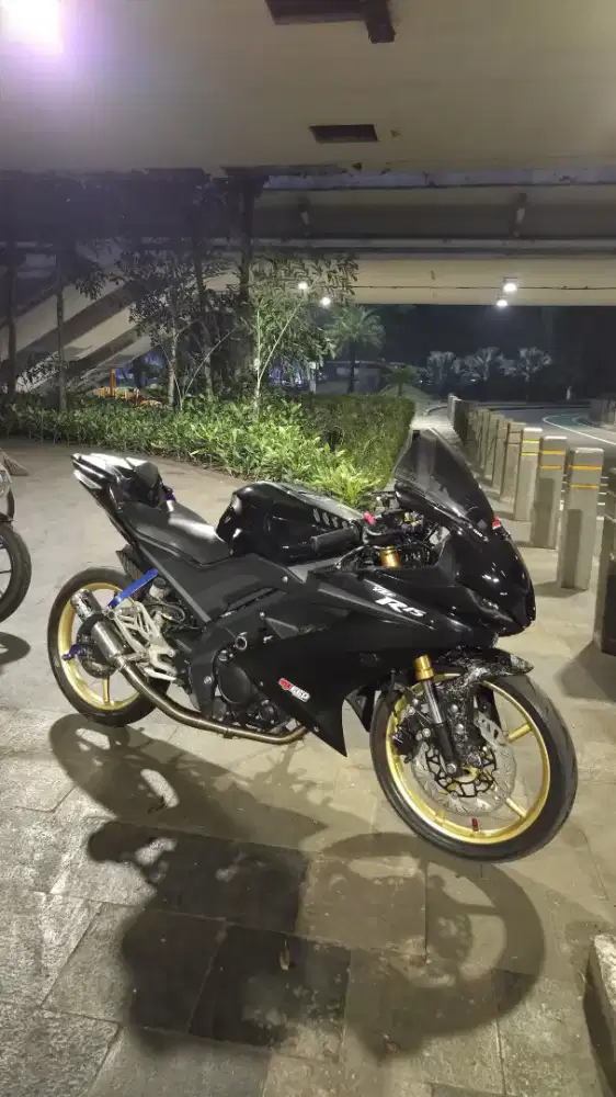 Sperpart modifikasi Motor R15 V3