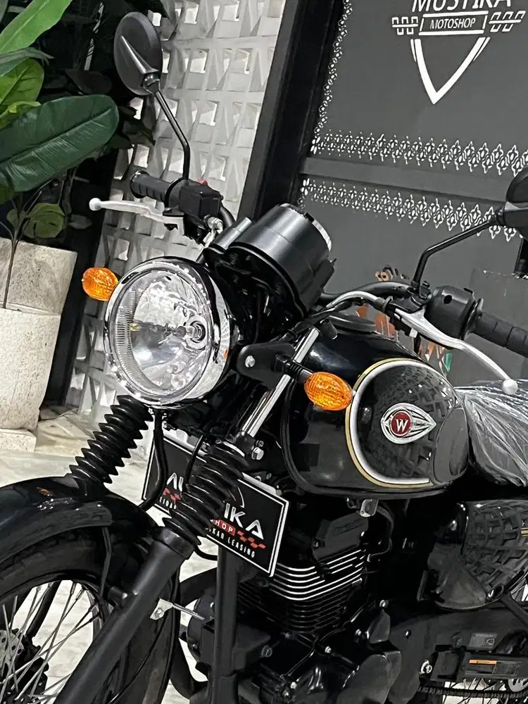 Terbatas‼️Kawasaki W175 Se th 2018  - Ayu Mustika