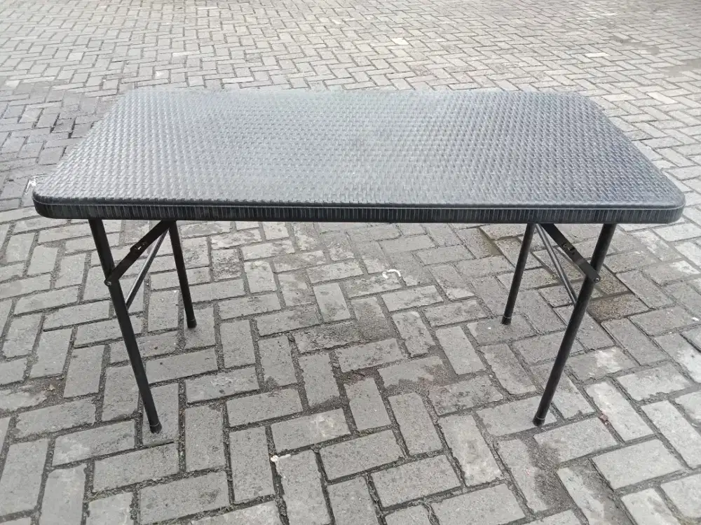 Meja Folding Rattan