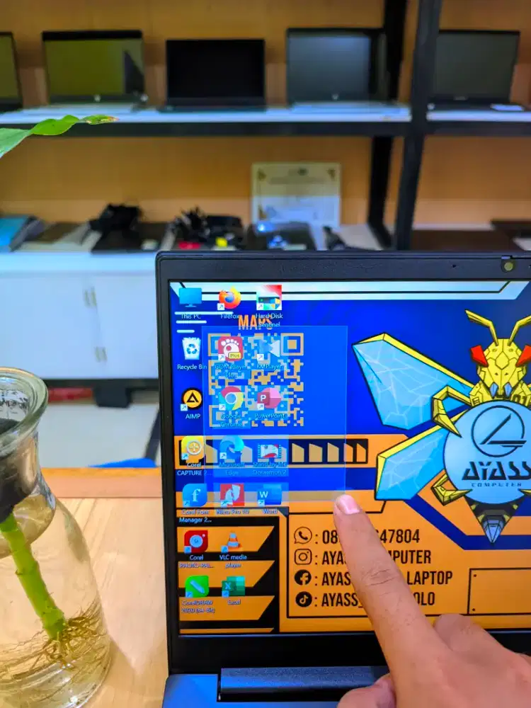 Lenovo Thinkpad E14 touchscrend i5 11TH GEN 8GB/256GB Intel iris Xe