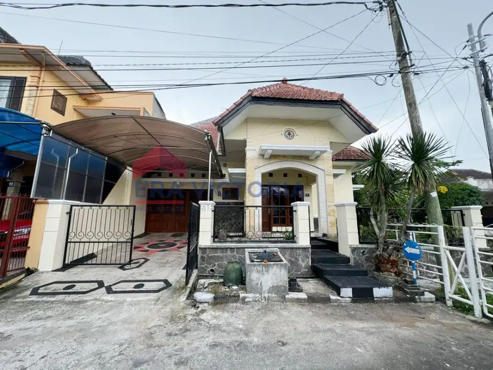 Rumah Hook Siap Huni One Gate Sistem Dekat RSSA & Pusat Kota