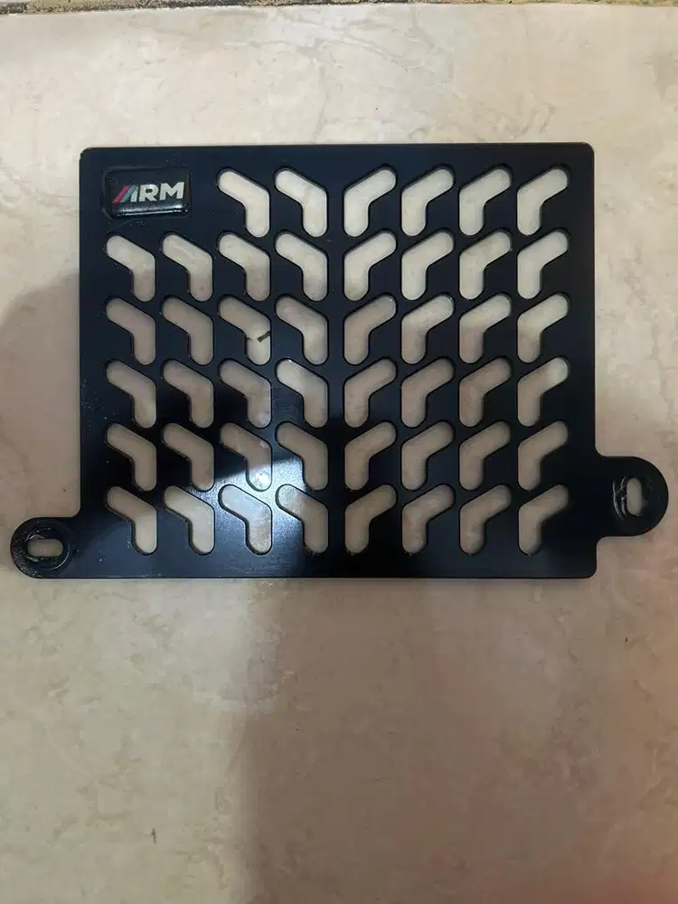 Cover radiator Arm cnc billet aluminium 3mm buat motor aerox old /new