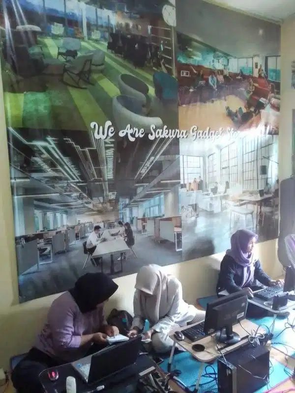 Loker khusus Siswi SMK kelas 1, SMP  kelas 3 bidang ecommerce BekTim