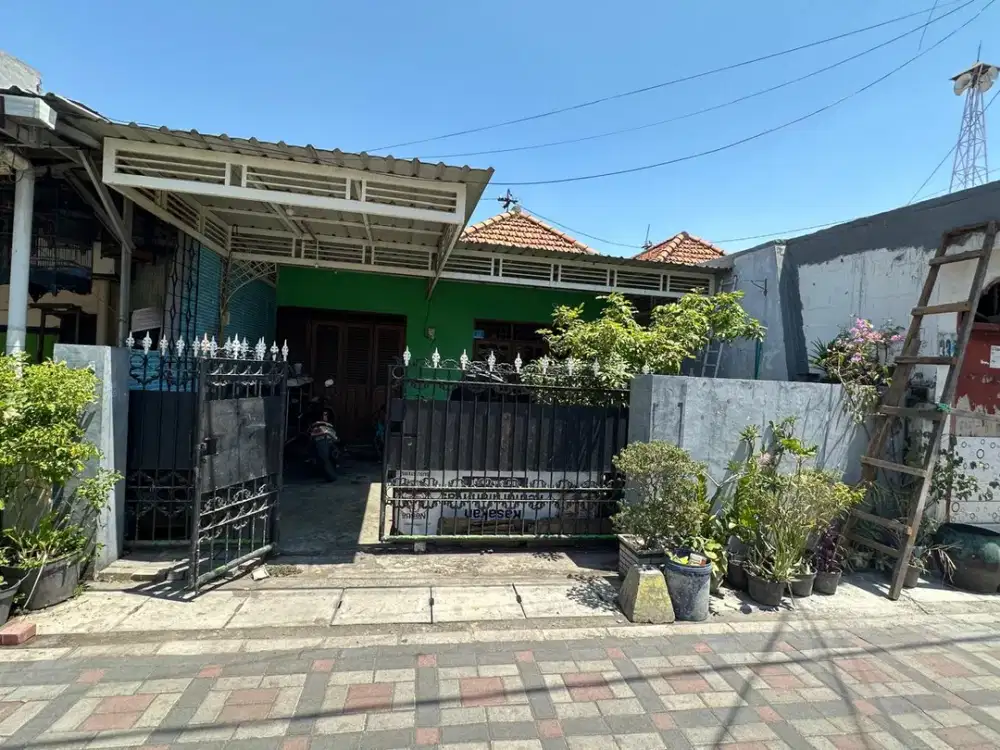 RUMAH DI JALAN KEDUNG ANYAR II NO 33I, SAWAHAN SURABAYA