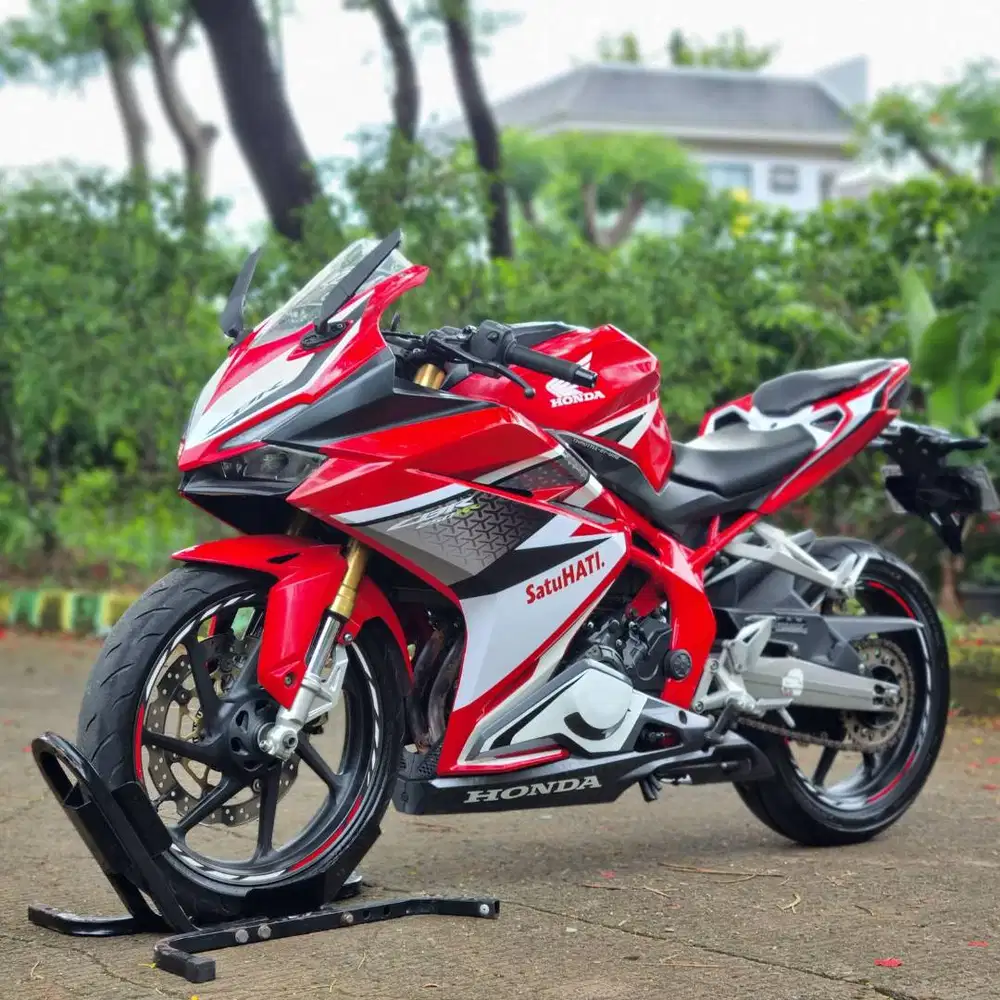 HONDA CBR250RR ABS RED RACING 2017 PAJAK PANJANG SIAP GASPOL