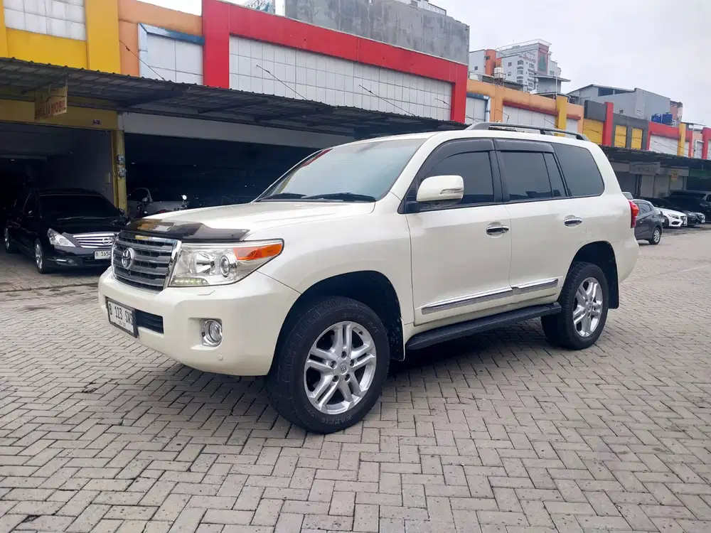 2012 Toyota Land Cruiser 200 4.5 Diesel