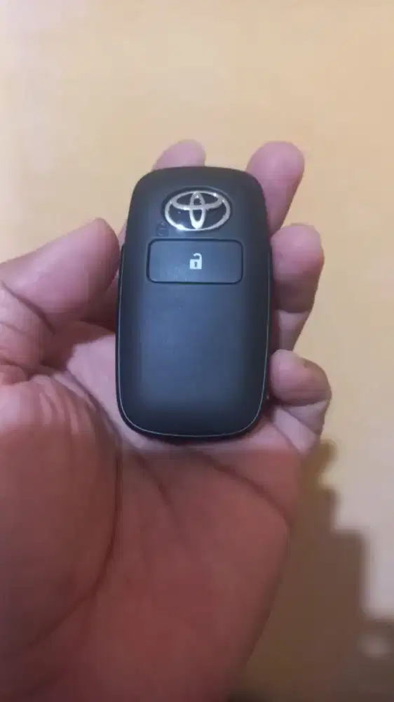 Kunci mobil avanza G Mt 2024