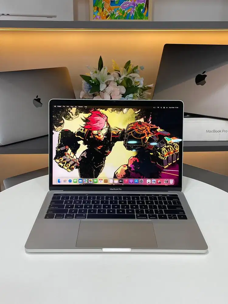 MacBook Pro 2017 TouchBar i5 8/256GB