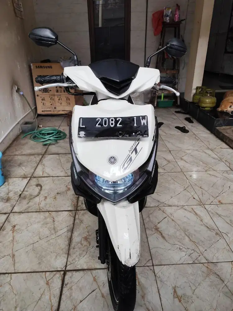 Yamaha xeon 2014 putih