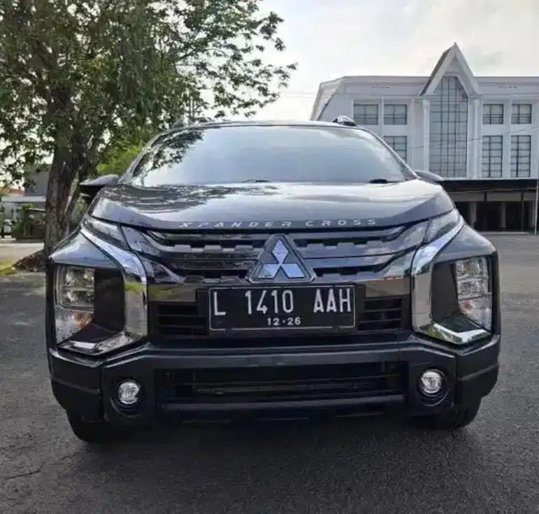 MITSUBISHI XPANDER CROSS PLUS 1.5 ROCKFORD 2021 MATIC KREDIT DP MINIM