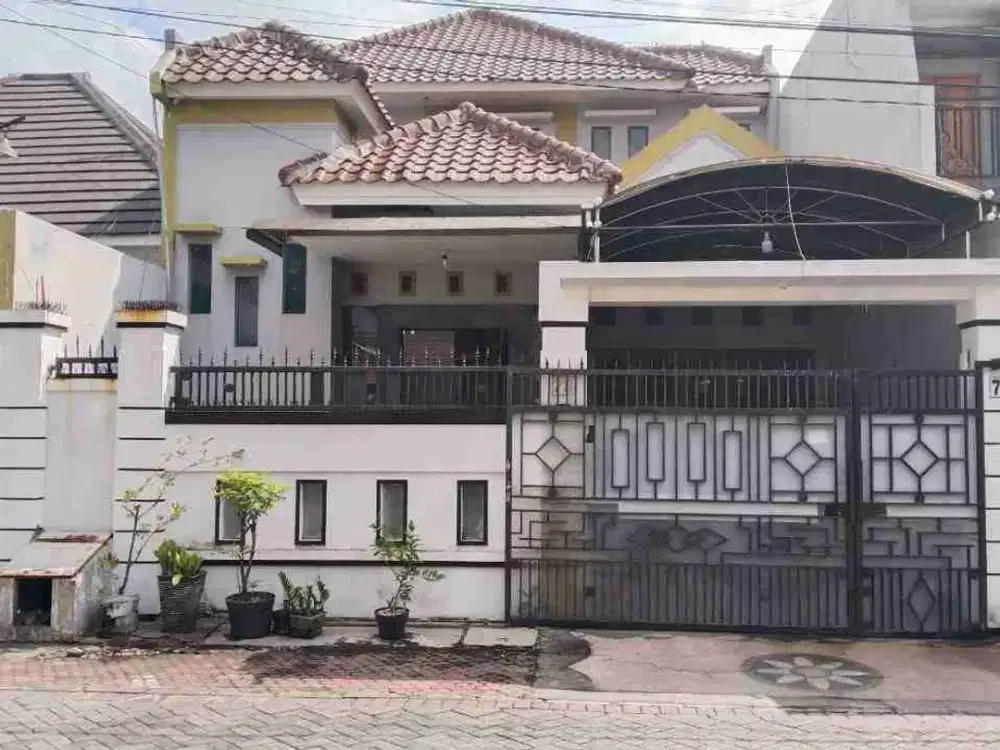 DIJUAL RUMAH SIAP HUNI PUSAT KOTA, ROW JALAN 8METER DUKUH  KUPANG