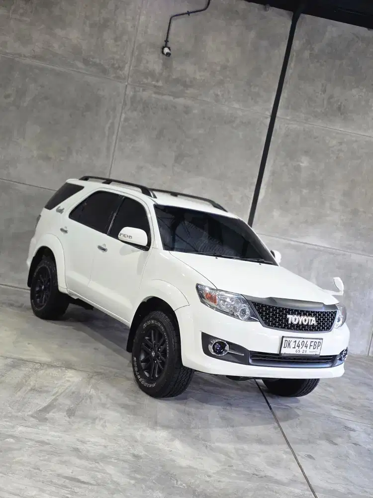 Fortuner 2.7 V 4x4 a/t 2013 asli bali istimewa