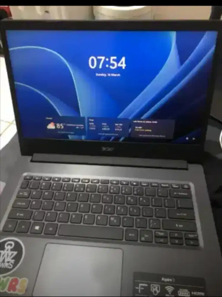 LAPTOP ACER ASPIRE I 3