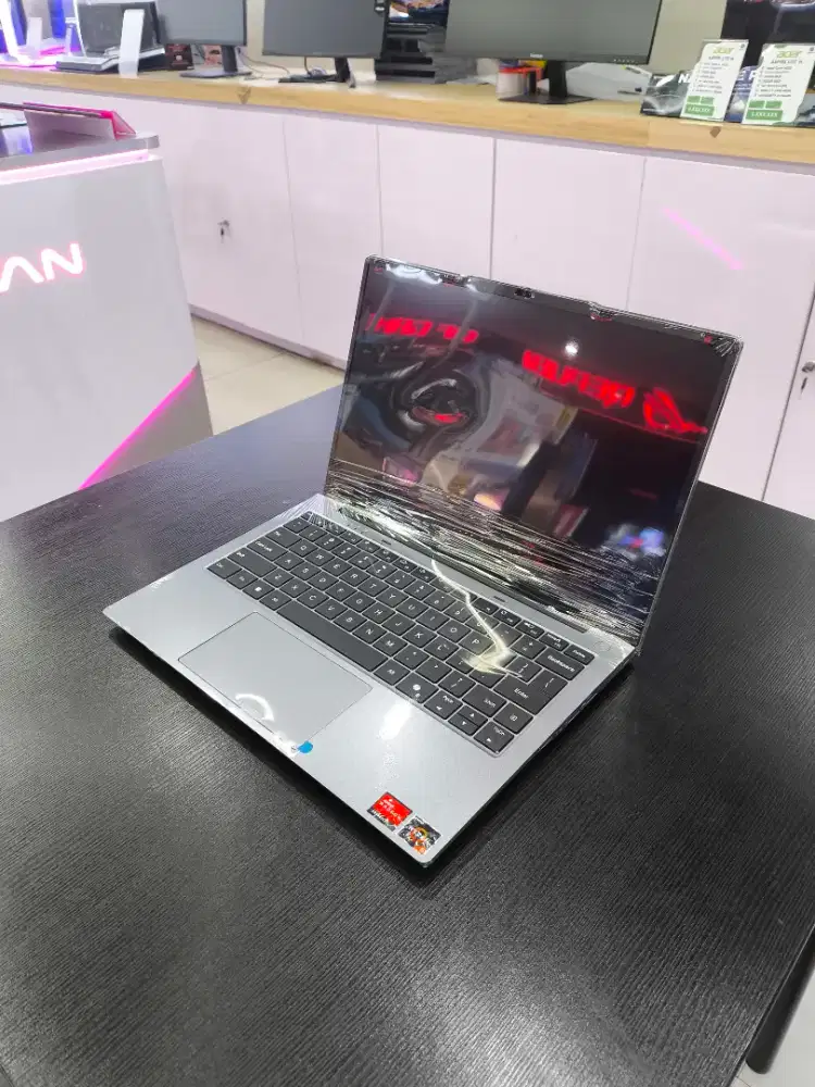 ADVAN WORKMATE RYZEN 5 3500U 8/256GB Kredit proses cepat !