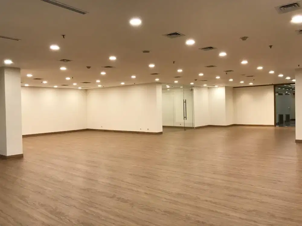 Disewakan Office Space Di Gedung E.Trade Jakarta Pusat