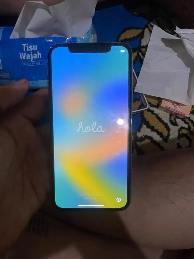 Iphone x warna putih