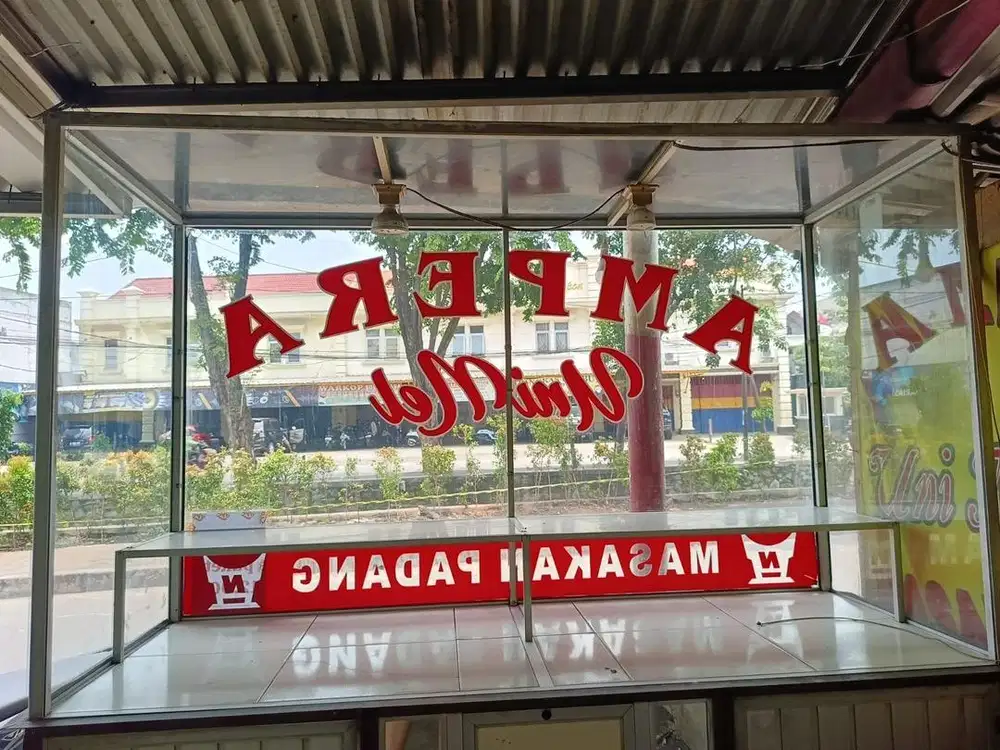 JUAL ETALASE UKURAN BESAR