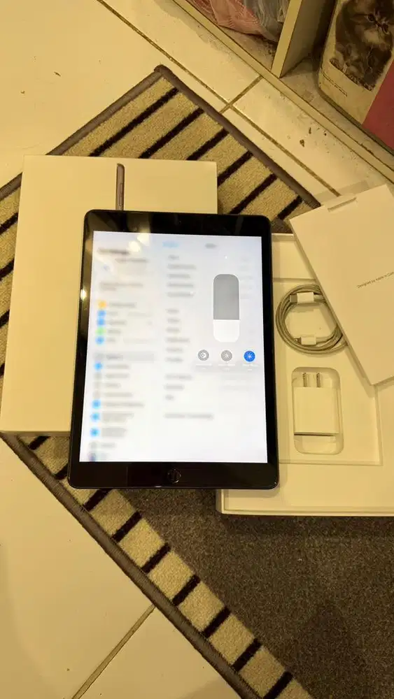 Dijual Ipad 9 Grey 64GB Wifi Only Lengkap