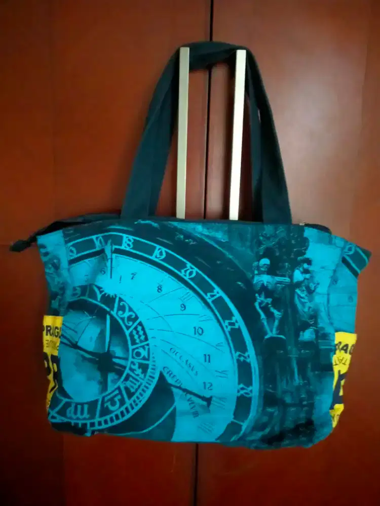 Aneka tas manca negara