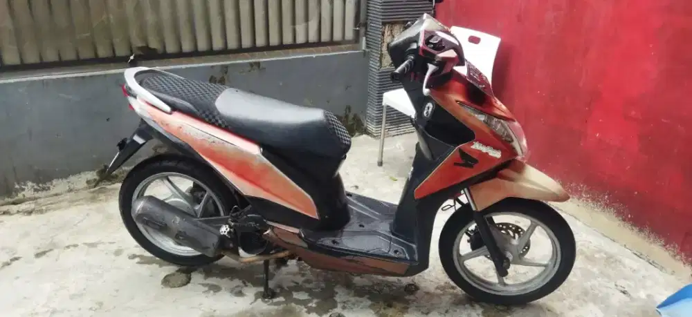 Beat fi 2014 warna Merah