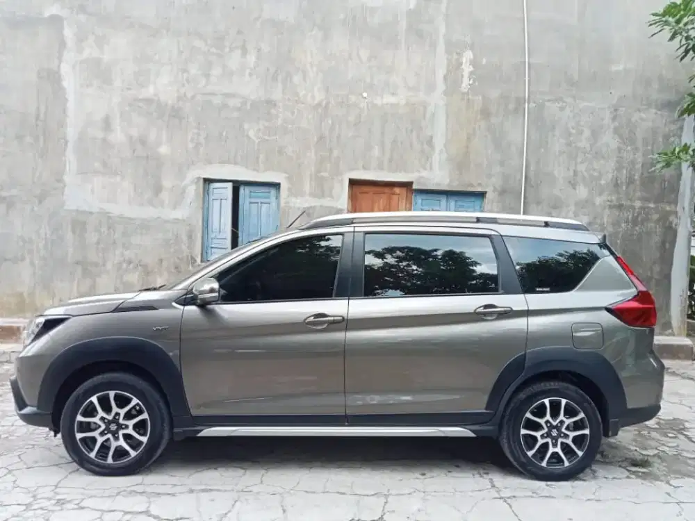 suzuki xl7 2024 manual zeta low km