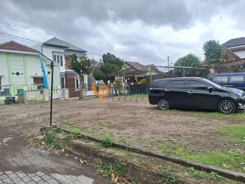 DIJUAL TANAH LUAS 865 M2 DEKAT ALUN-ALUN KIDUL JOGJA