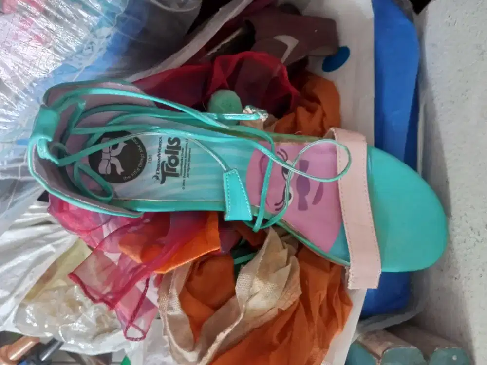 Sepatu high heels ukuran 40