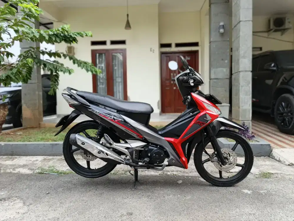 Honda Supra x 125 Tahun 2016 Kondisi gress