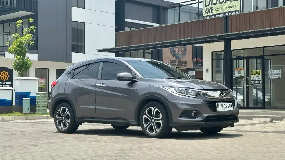 HONDA HR-V RU1 1.5 E CVT CKD 2018 FACELIFT Abu Abu Metalik