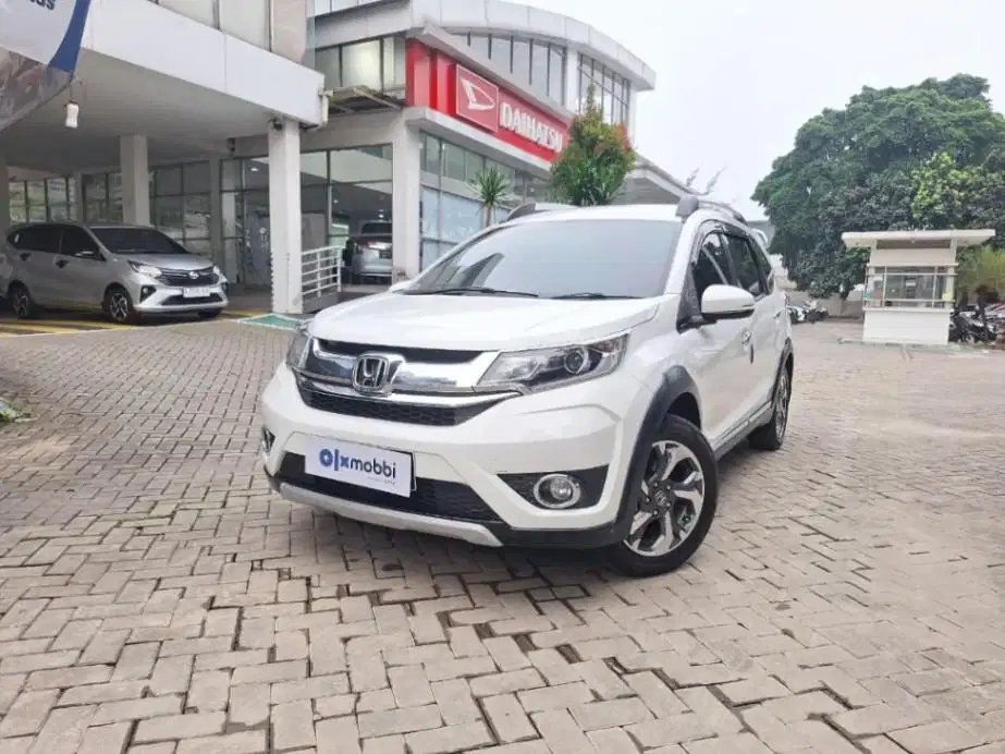 LOW DP Honda BR-V 1.5 E Bensin-AT 2016 0MD