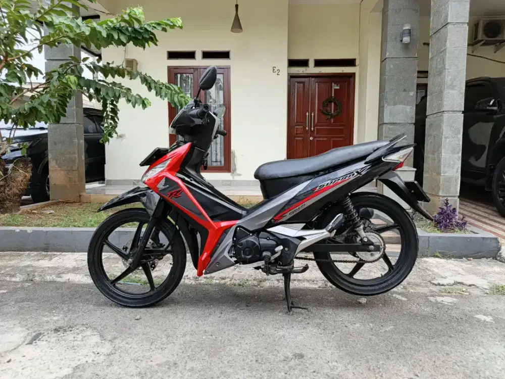 Honda Supra x 125 tahun 2016 motor bagus