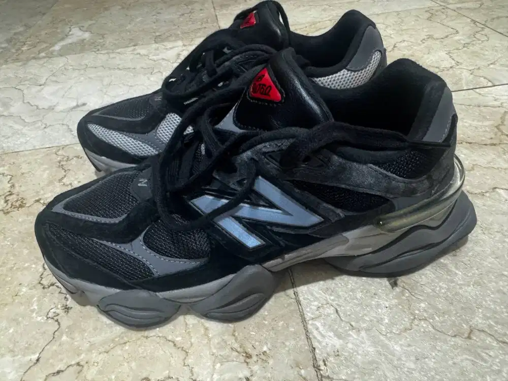 New Balance 9060 Black Castle Rock Original Kondisi Mulus Size US 8.5