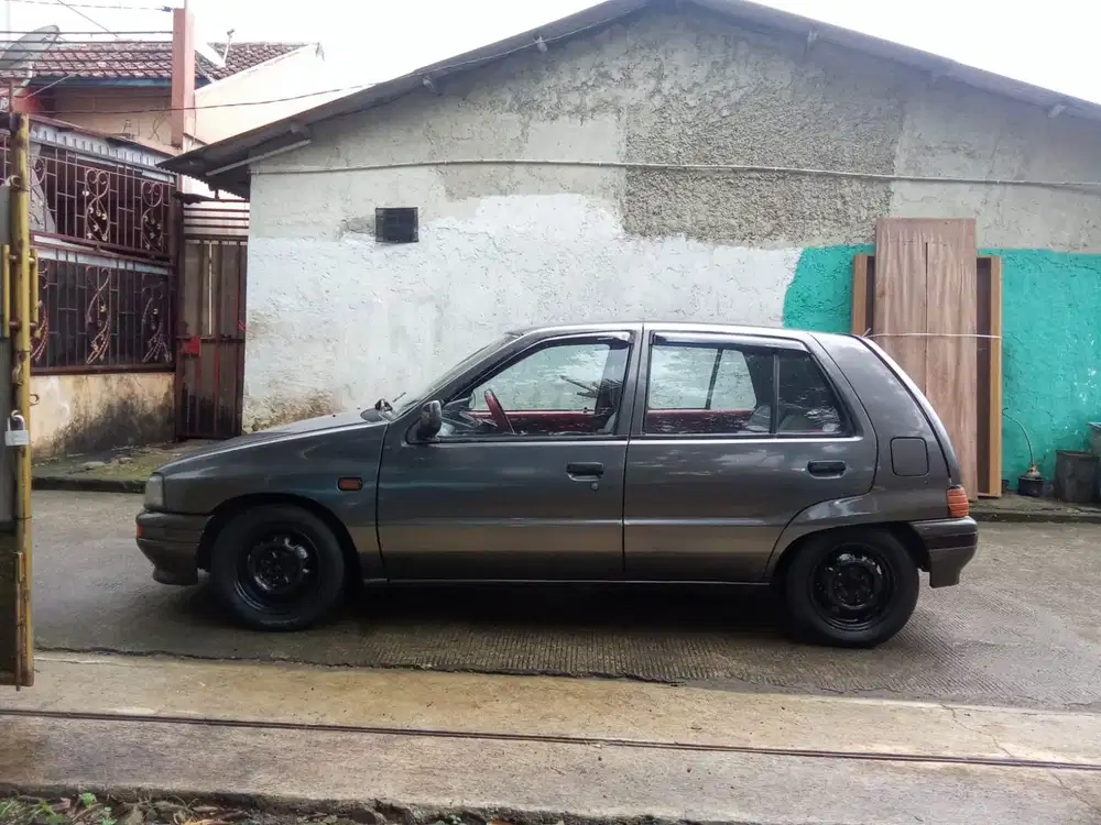 Daihatsu Charade 1986 Bensin
