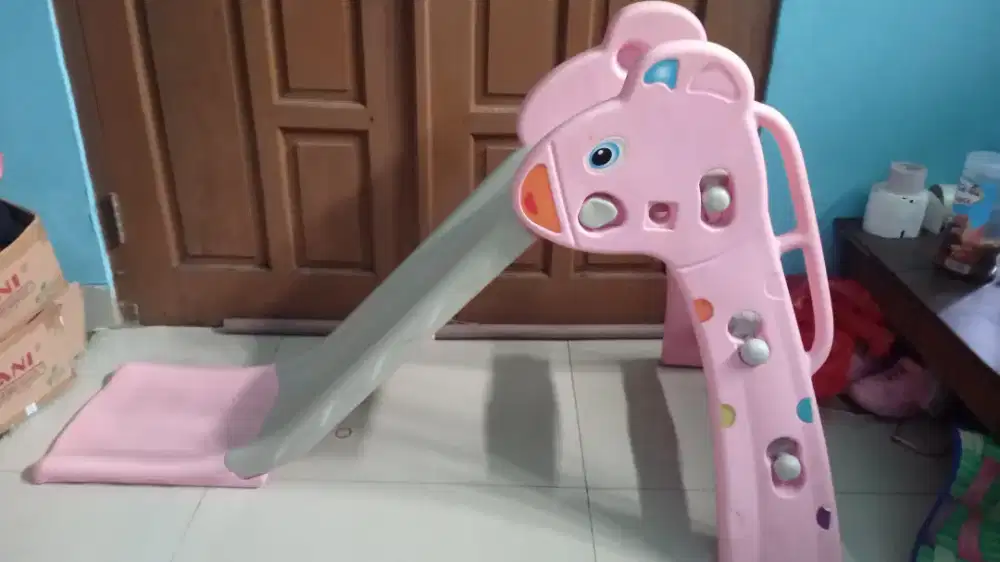 Dijual Perosotan + sepeda anak