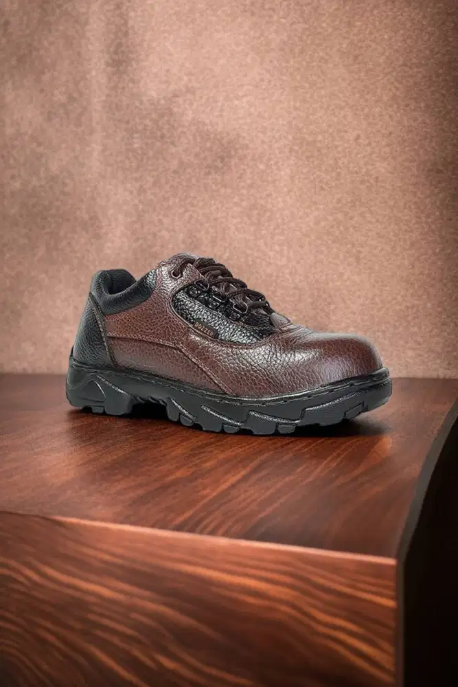 Distributor sepatu kerja bagus Cilegon